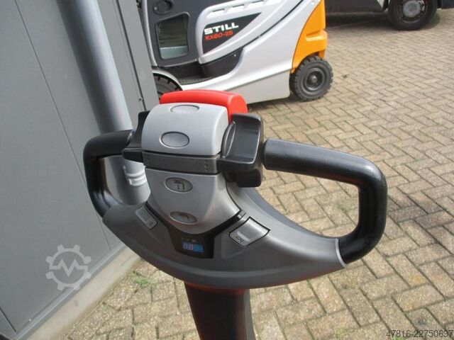 Carretilla elevadora BT SWE 080L