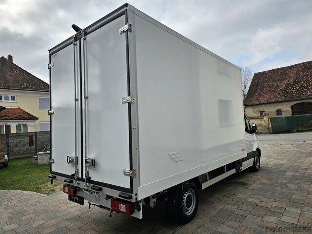 Fourgon Mercedes-Benz Sprinter 317 CDI Automatik 9G Koffer LED sofort