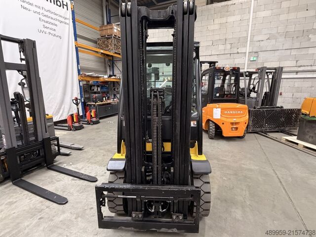 Empilhador de GPL Yale GLP30VX