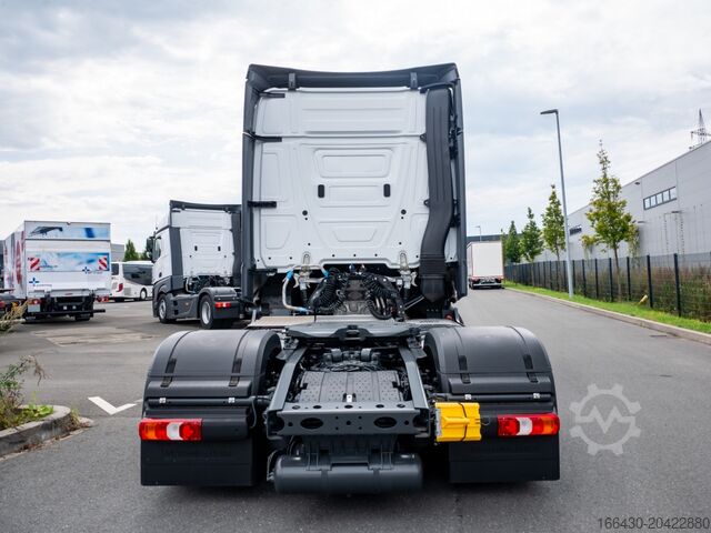 Standardní tahač Mercedes-Benz Actros 1845 LSnRL Navi SHD Luftf. Sounds. Kli