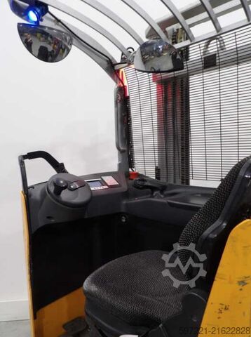 Pallet Stackers Still FXV14