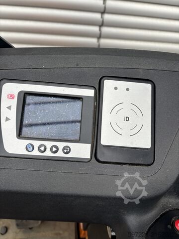 Impilatori per pallet Still FXV14