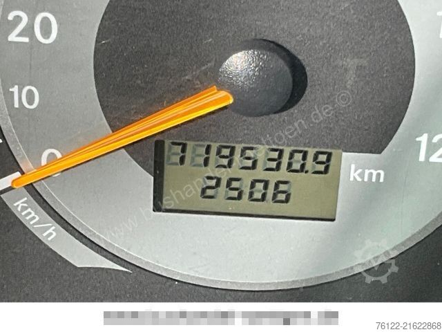 Articulated bus MERCEDES-BENZ Conecto G/Klima/O 530 G/A23/A40