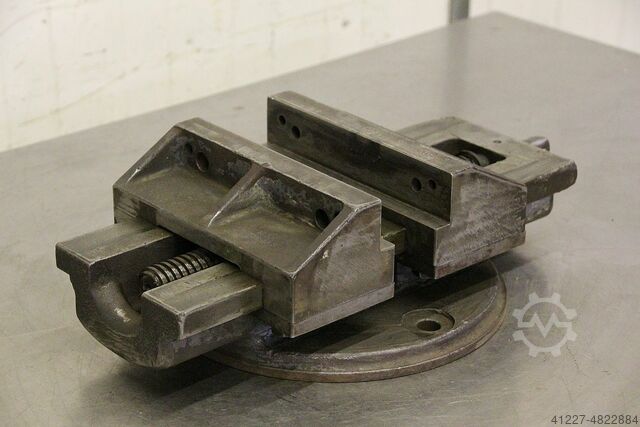 Machine vice unbekannt Spannweite 240 mm