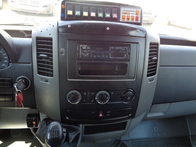 Hasičské auto VOLKSWAGEN Crafter 2.5*Intensiv Rettungswagen*KTW*Klima*