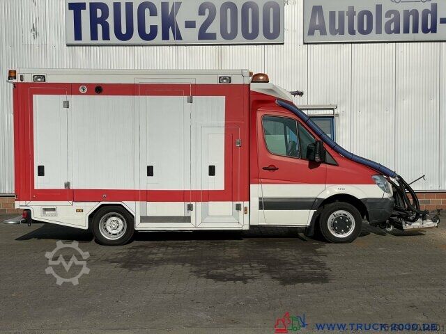 Οδοκαθαριστικό μηχάνημα Mercedes-Benz 515 CDI Ölspurreiniger Technik Bj. 2013