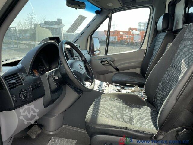 Veegmachine Mercedes-Benz 515 CDI Ölspurreiniger Technik Bj. 2013