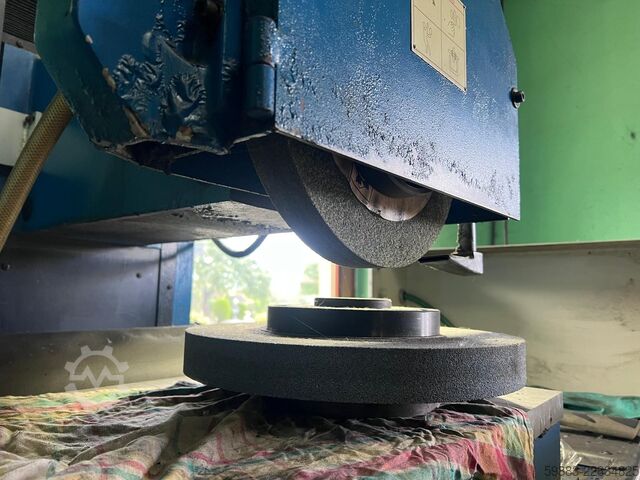 Mașină de rectificat plană Knuth HFS 4080VC