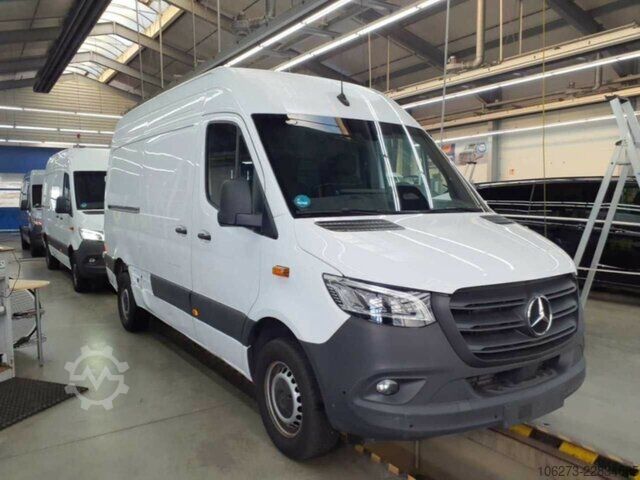 Varevogn Mercedes-Benz Sprinter 317 CDI,L2H2,Automatik,Kamera,Navi