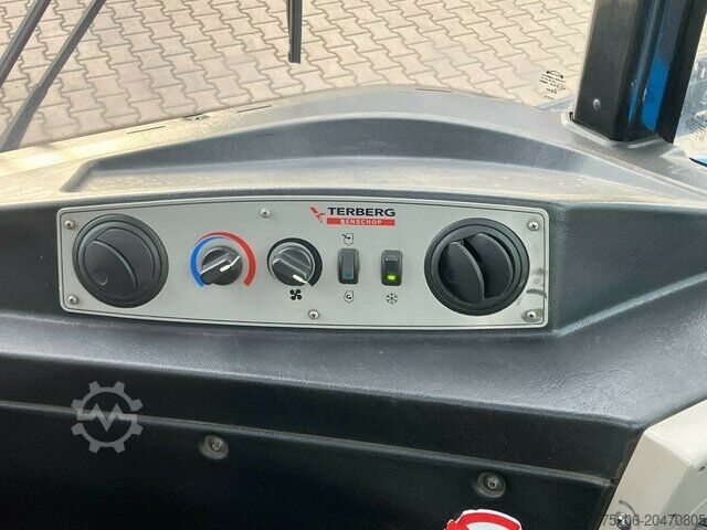 Ελκυστήρας Terberg RT223 4x4