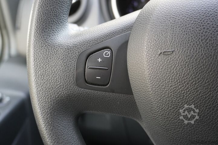 Bestelbus Renault Trafic 2.0 dCi 120PK EURO 6 - Airco - Navi - Cr...