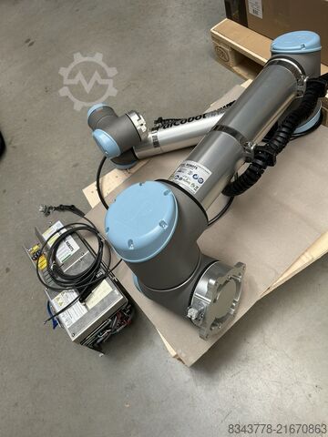 Kollaboratív robot Universal Robots UR10CB3 (OEM)