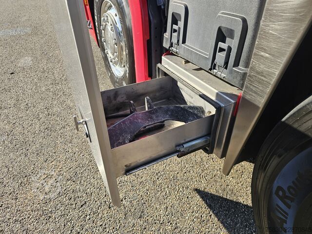 Standard-SZM Scania R650 V8 8x4 / HMF 9520 + JIB + WINCH / 140.000 ...