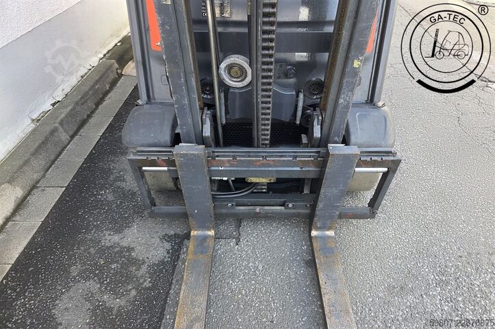 LPG gaffeltrucks Linde H16T-01