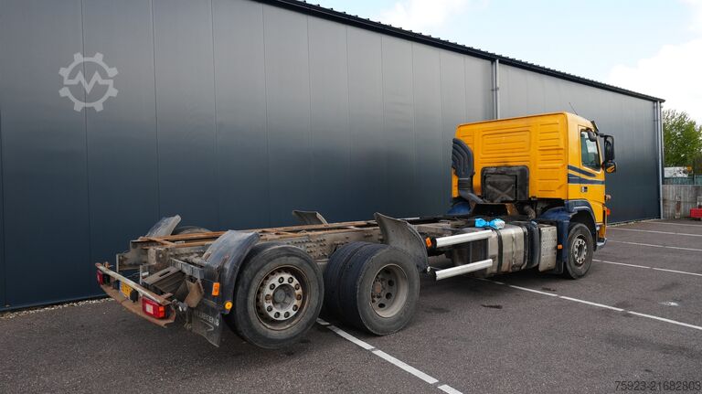 Fahrgestell mit Fahrerhaus Volvo FM 9/340 6X2 Chassis truck
