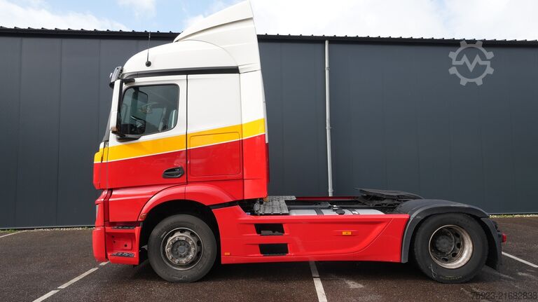 Padrão-SZM Mercedes-Benz Actros 1942 tractor unit