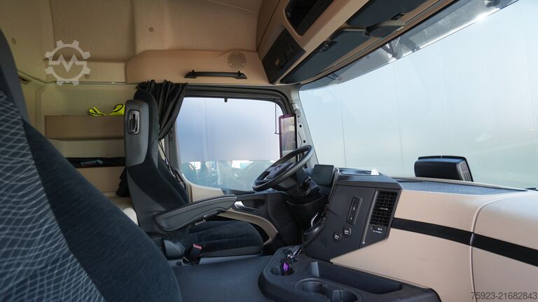 Standard-SZM Mercedes-Benz Actros 1936 tractor unit 460.300km MIRRORCAM