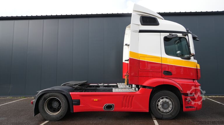 Padrão-SZM Mercedes-Benz Actros 1942 tractor unit