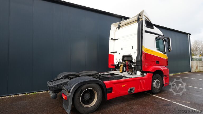Padrão-SZM Mercedes-Benz Actros 1942 tractor unit