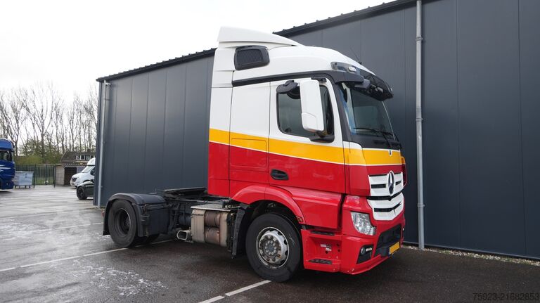 Padrão-SZM Mercedes-Benz Actros 1942 tractor unit