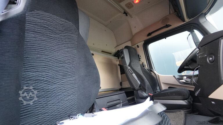 Padrão-SZM Mercedes-Benz Actros 1942 tractor unit