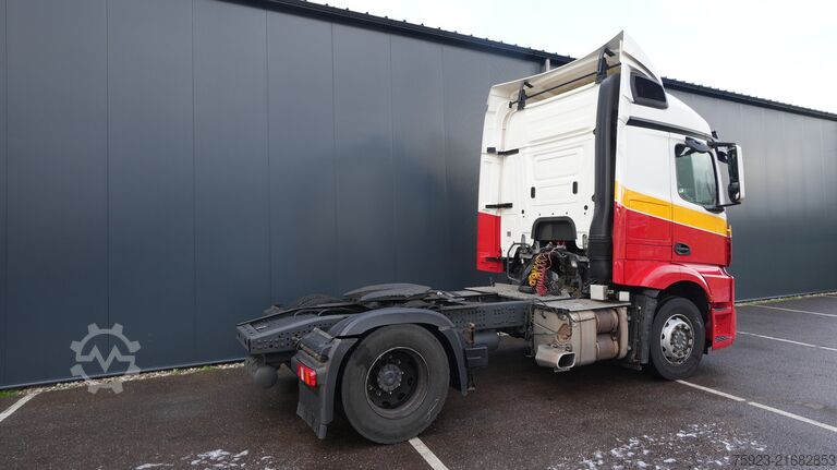 Padrão-SZM Mercedes-Benz Actros 1942 tractor unit