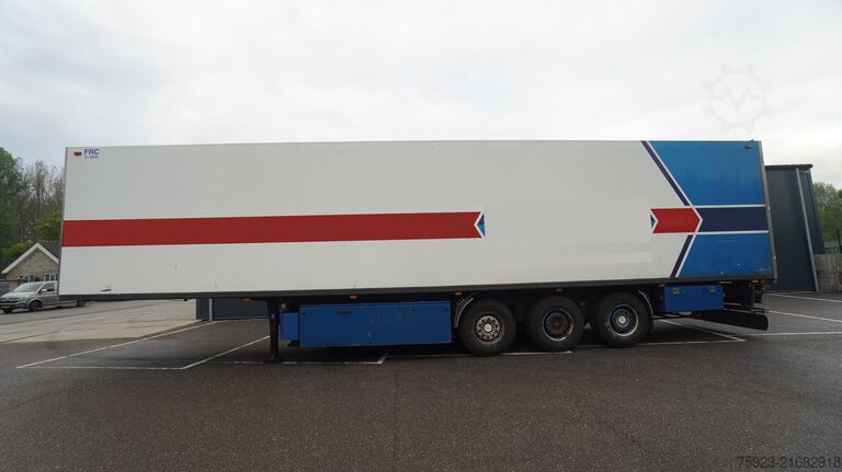 Gekoeld/bevroren transport Van Eck Refrigerated trailer with meat hanging system