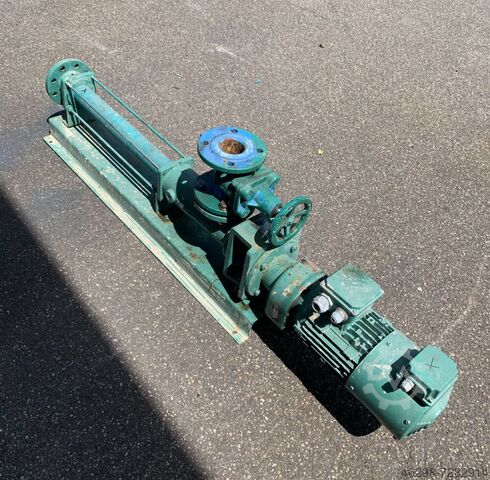 Bomba de cavidad progresiva Nemo usada Netzsch NM031BY04S24B