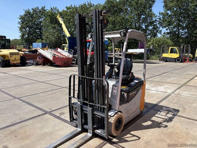 Carrello elevatore Still RX 50-15 1500kg Triplo / sideshift