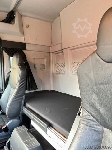 Tracteur routier standard MAN TGX 18.480 XLX BLS Hydraulik Vollspoiler Leder