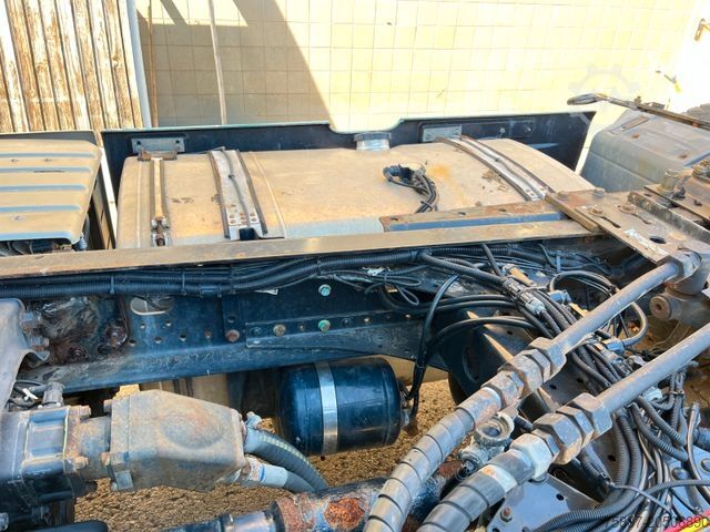 Tracteur routier standard MAN TGX 18.480 XLX BLS Hydraulik Vollspoiler Leder