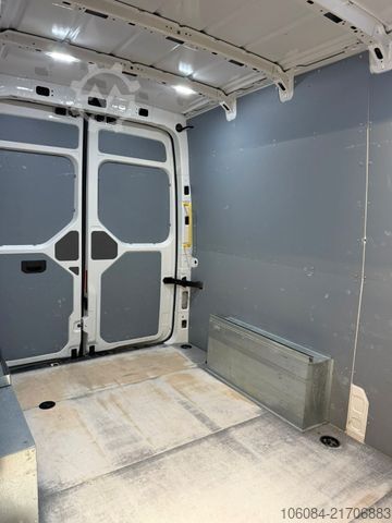 Dobozos furgon VOLKSWAGEN Crafter Kasten L2-H2 Klima AHK 3,0T Garantie