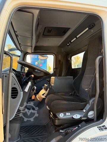 Auto-dizalica montirana na kamionu MERCEDES-BENZ Axor 1833 4x2 Kipper Kran 13m FUNK AHK