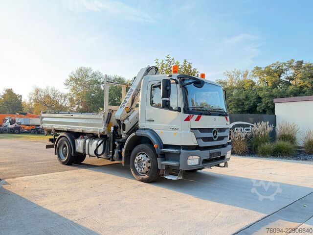 Trostrani kiperski kamion MERCEDES-BENZ Axor 1833 4x2 Kipper Kran 13m FUNK AHK