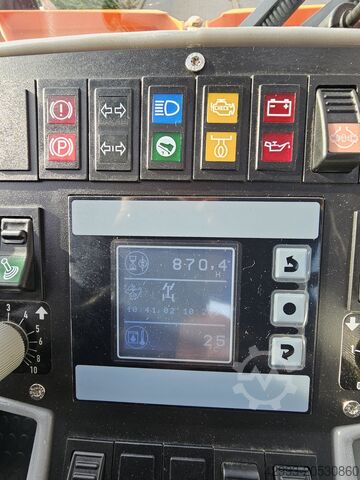 Téli karbantartó berendezések Multicar Tremo CS