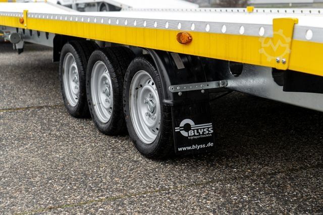 Autotransporter LKW IVECO 35SHA8/P Autotransporter-Zug