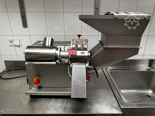 Kráječ hranolků Marcelissen Slitmaster Marcelissen (Niederlande) Slitmaster 85 French Fry Cutter