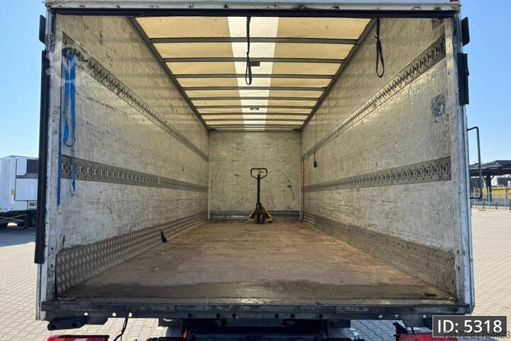 Maleta Mercedes-Benz Atego 1223 Day Cab, Euro 6, / Cargolift