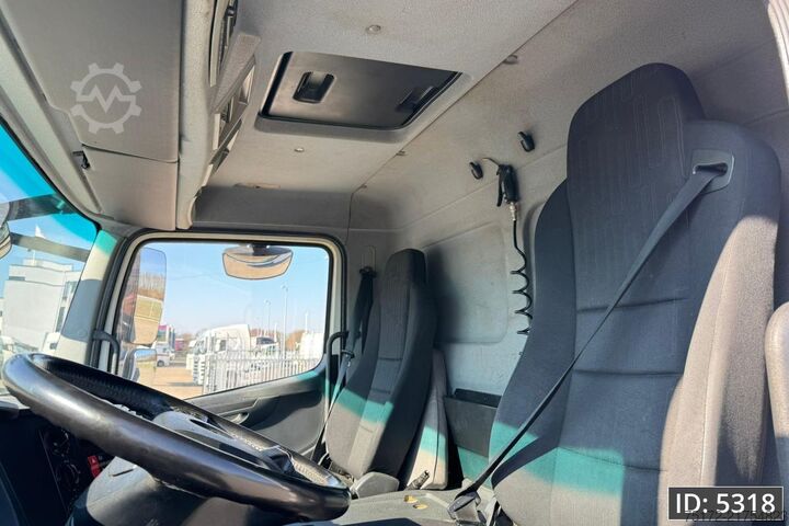 Maleta Mercedes-Benz Atego 1223 Day Cab, Euro 6, / Cargolift