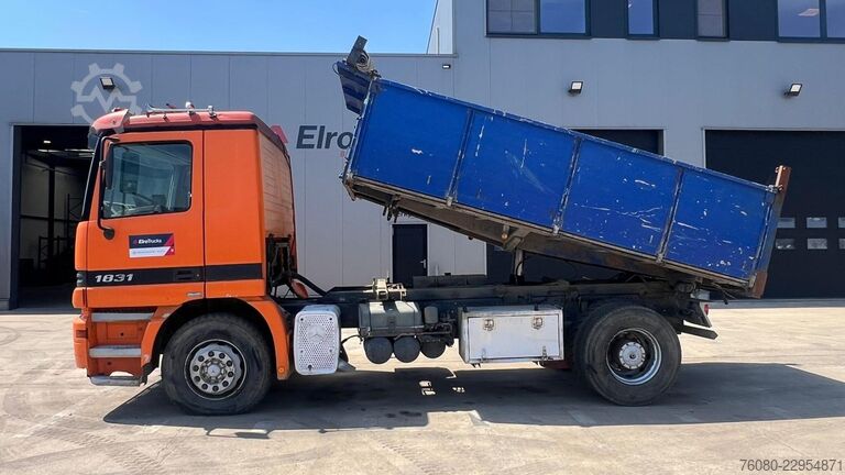 Volquete de 3 lados Mercedes-Benz Actros 1831 (EPS / V6 / GRAND PONT / BIG AXLE /...
