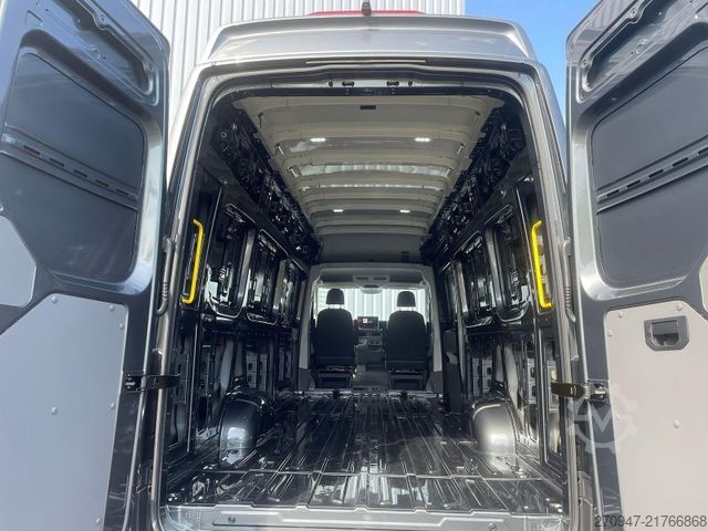 Komercijalno vozilo sa visokim krovom MAN TGE 3.180 Kasten L5H4 4x4 ACC LED STANDHZ NAV