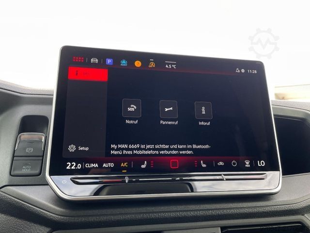 Panel van MAN TGE 3.180 L3H3 Kasten 4x4 STANDHZ ACC LENKRADHZ