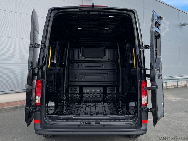 Panel van MAN TGE 3.180 L3H3 Kasten 4x4 STANDHZ ACC LENKRADHZ