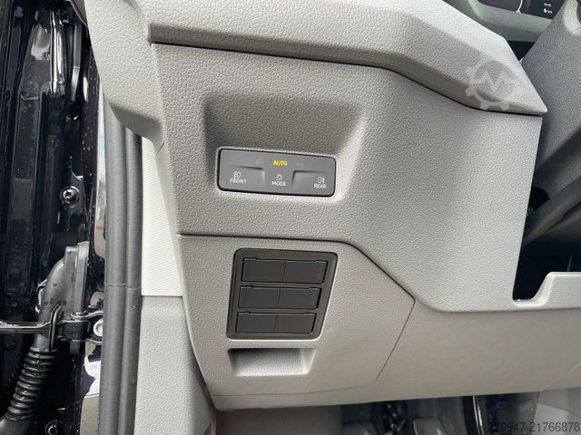Panel van MAN TGE 3.180 L3H3 Kasten 4x4 STANDHZ ACC LENKRADHZ