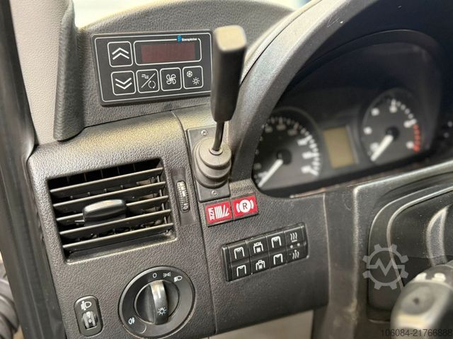 Minibús MERCEDES-BENZ Sprinter 516 City 65 EvoBus Automatik Dachklima