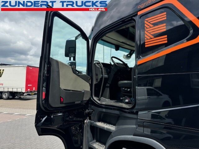 Standard-SZM Volvo FH500 GLOBETROTTER, 2 TANKS, ALCOA