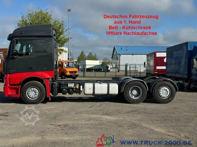 Șasiu de camion Mercedes-Benz Actros 2543 StreamSpace Bett Nachlauf/ Liftachse