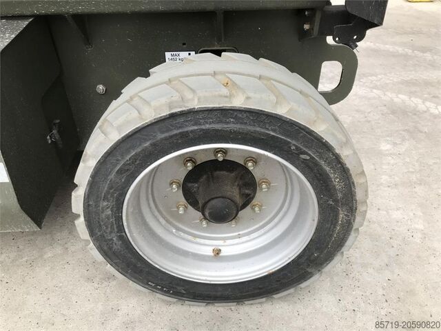 Ascensore a forbice JLG M3369 (4331)