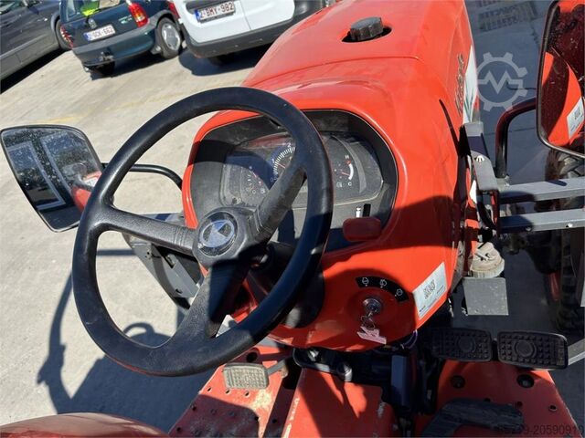 Compacte trekker Kubota L1-382 (5283)