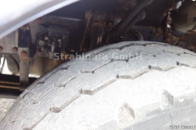 Kippers vrachtauto MAN 26.440 TGA 6x2 + Hydrodrive  Abstezkipper